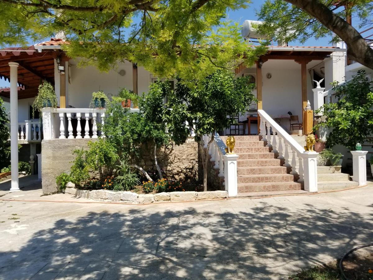 Denaj House Hotel Himare Exterior foto